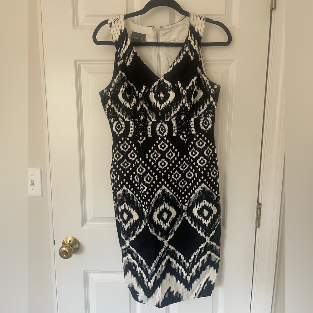 Black and White Patterned Women's Dress